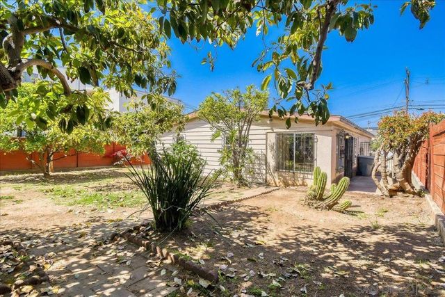 2120 E 20th Street, National City, CA 91950