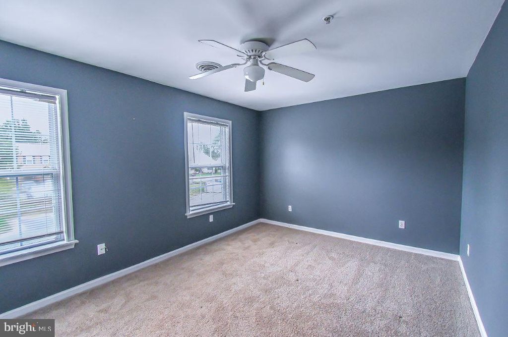 Image 10 of property listing at 1004 GRANITE CT, Salisbury, MD 21804