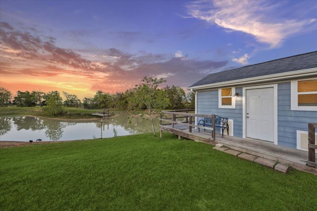 10347 Pless Rd, Cat Spring, TX 78933