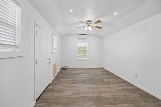 10347 Pless Rd, Cat Spring, TX 78933