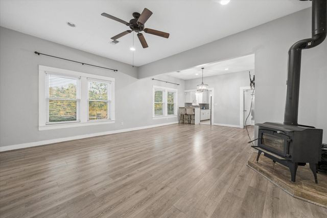 10347 Pless Rd, Cat Spring, TX 78933