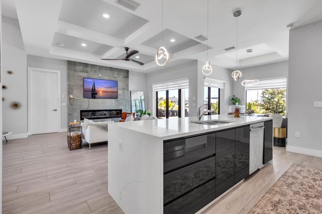115 NW 33rd Avenue, Matlacha, FL 33993