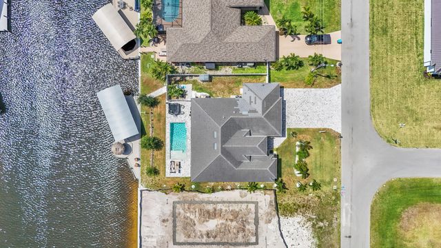115 NW 33rd Avenue, Matlacha, FL 33993