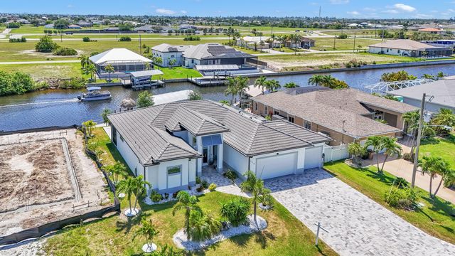 115 NW 33rd Avenue, Matlacha, FL 33993