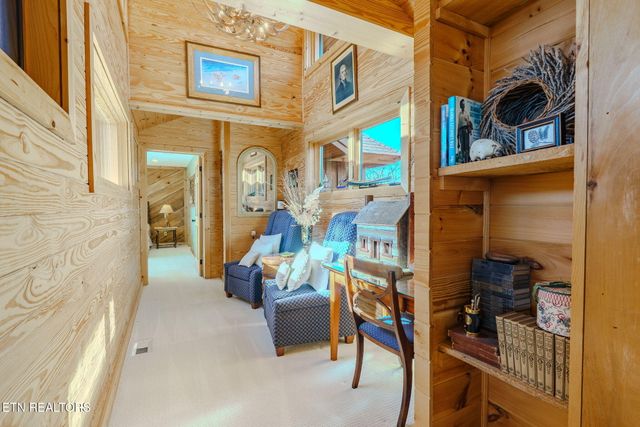 1642 Little Cove Rd, Sevierville, TN 37862