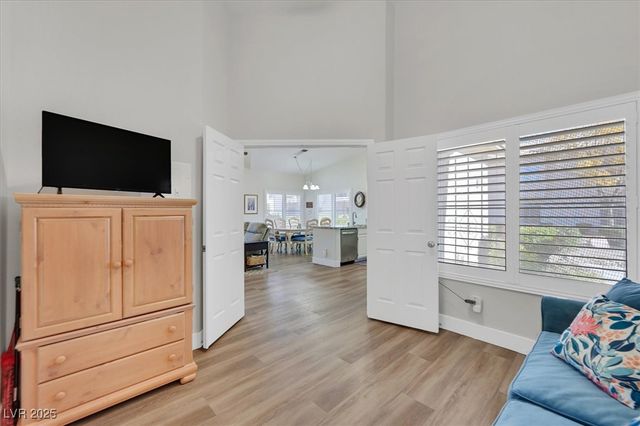 7250 White Dove Drive 104, Las Vegas, NV 89149