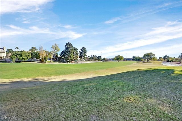 7250 White Dove Drive 104, Las Vegas, NV 89149