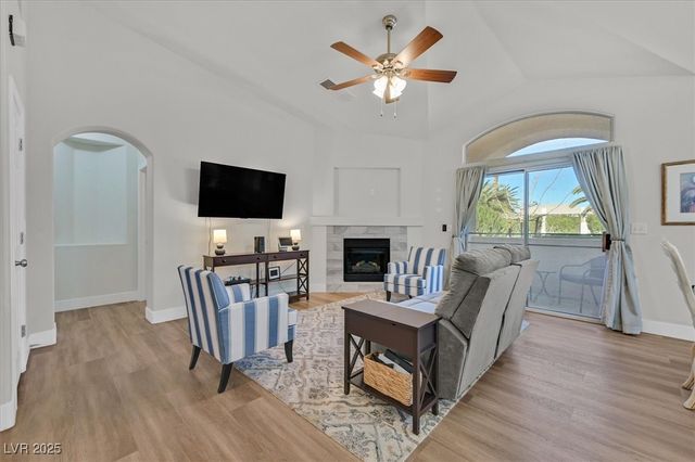 7250 White Dove Drive 104, Las Vegas, NV 89149