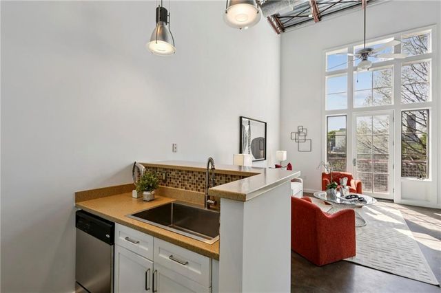 572 Edgewood Avenue NE 308, Atlanta, GA 30312