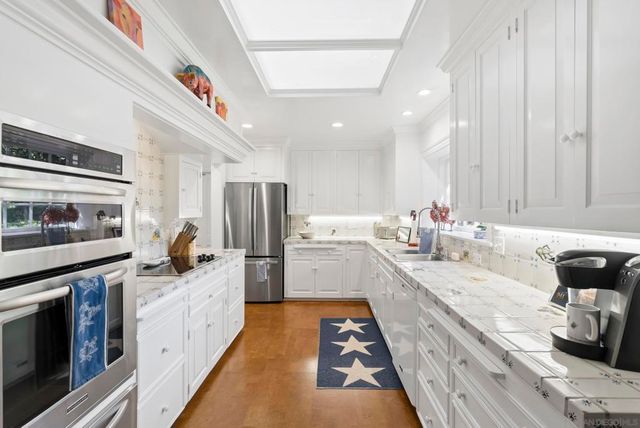 6021 Vista De La Mesa, La Jolla, CA 92037