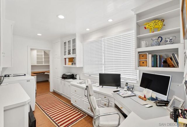 6021 Vista De La Mesa, La Jolla, CA 92037