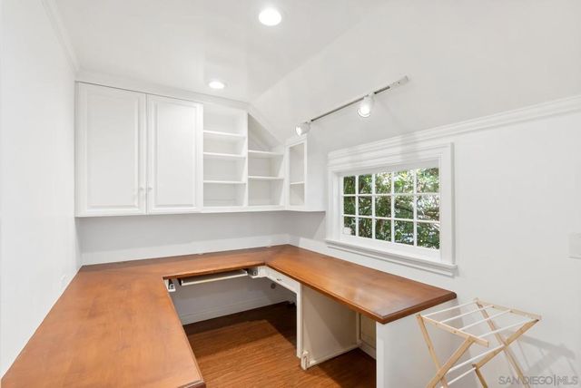 6021 Vista De La Mesa, La Jolla, CA 92037