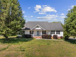 103 Chelcy Drive SE, Calhoun, GA 30701