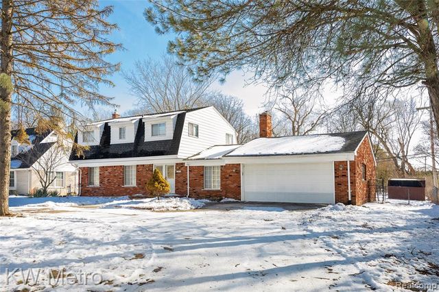 2408 Otter Street, Warren, MI 48092