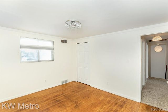 2408 Otter Street, Warren, MI 48092