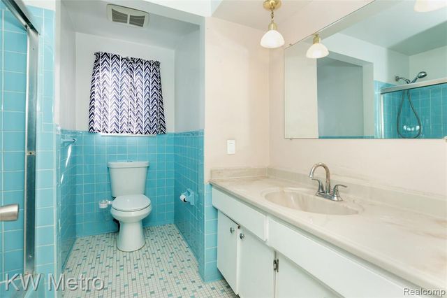 2408 Otter Street, Warren, MI 48092