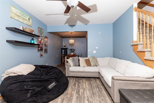2104 NW Ashton Lane 2, Ankeny, IA 50023