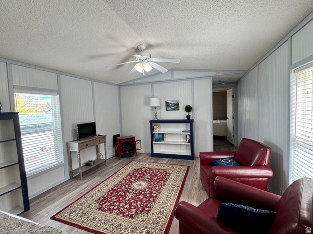 Image 7 of property listing at 972 E RIDGEWAY LOOP #228, Garden City, UT 84028