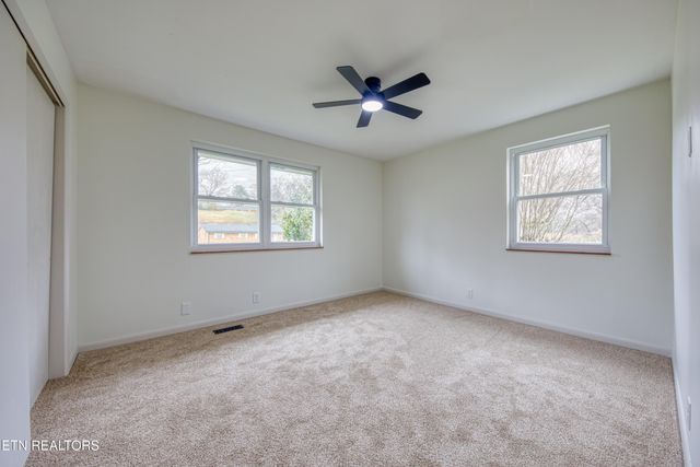 501 Westbury Drive, Clinton, TN 37716