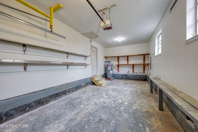 501 Westbury Drive, Clinton, TN 37716