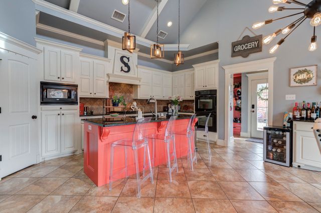 11409 Trafalgar Avenue, Lubbock, TX 79424