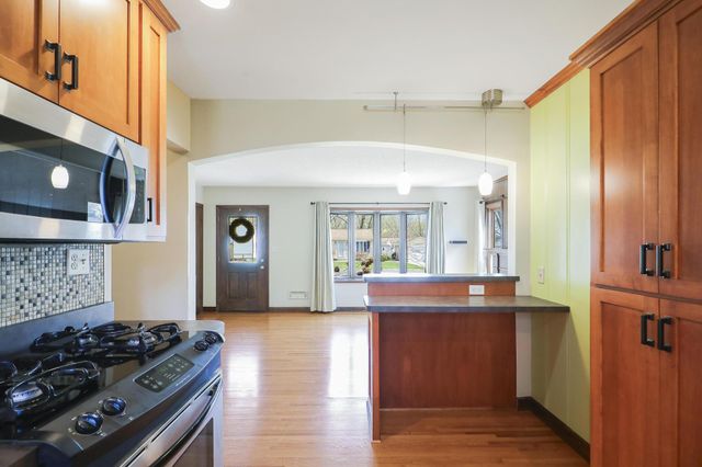 8308 Stevens Avenue S, Bloomington, MN 55420