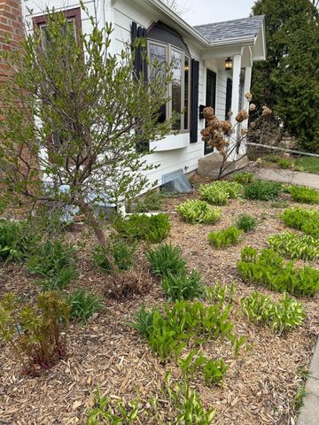 8308 Stevens Avenue S, Bloomington, MN 55420