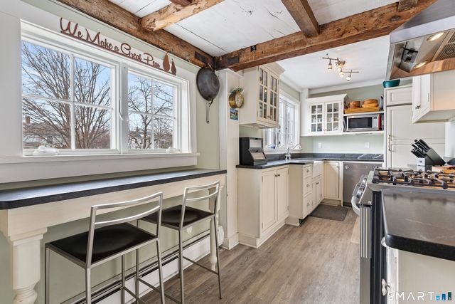 147 Boston Street, Guilford, CT 06437