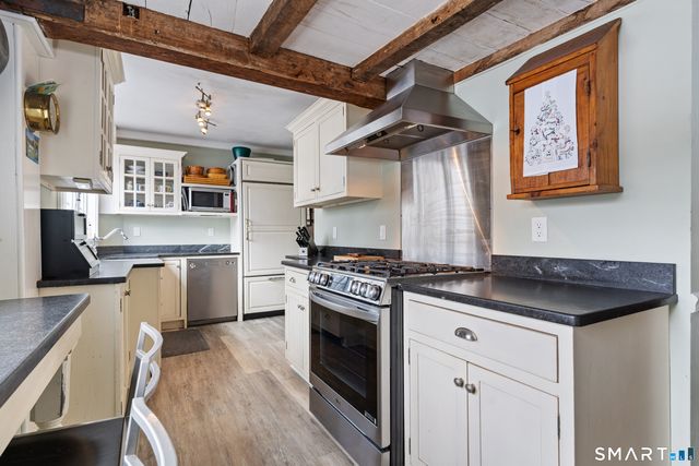 147 Boston Street, Guilford, CT 06437