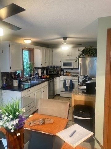 22 Highland Ave, Monson, MA 01057