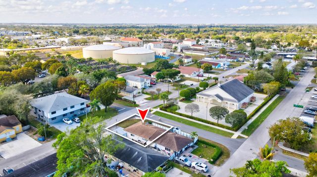 3761 SW 14th Street Street, Fort Lauderdale, FL 33312