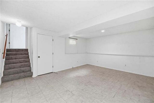 701 NE Burning Tree Street, Lee's Summit, MO 64064