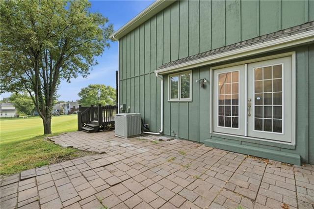 701 NE Burning Tree Street, Lee's Summit, MO 64064