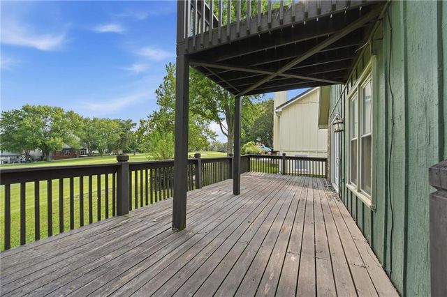 701 NE Burning Tree Street, Lee's Summit, MO 64064