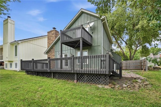 701 NE Burning Tree Street, Lee's Summit, MO 64064