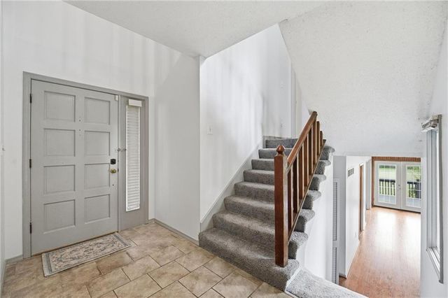 701 NE Burning Tree Street, Lee's Summit, MO 64064