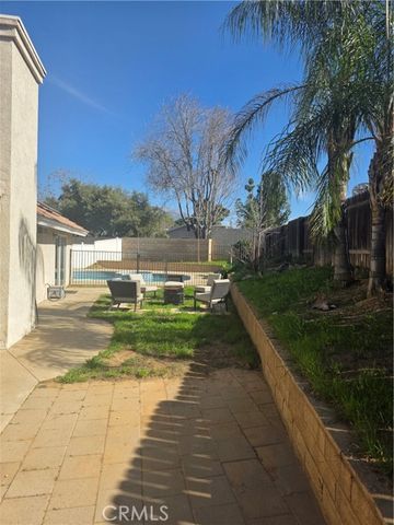 371 Rogers Court, Calimesa, CA 92320