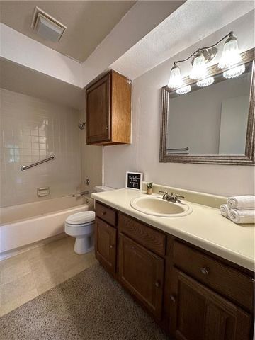 14437 N Pennsylvania Avenue 29B, Oklahoma City, OK 73134