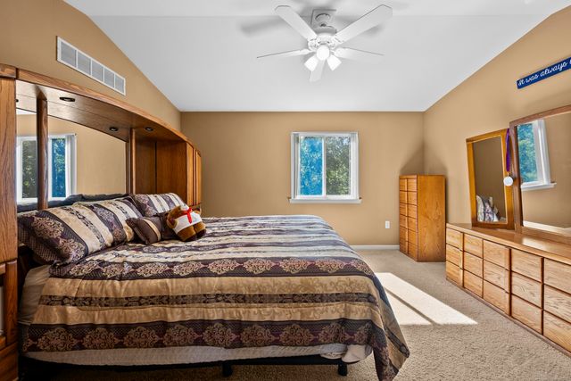 56696 Long Island Drive, Shelby Twp, MI 48316