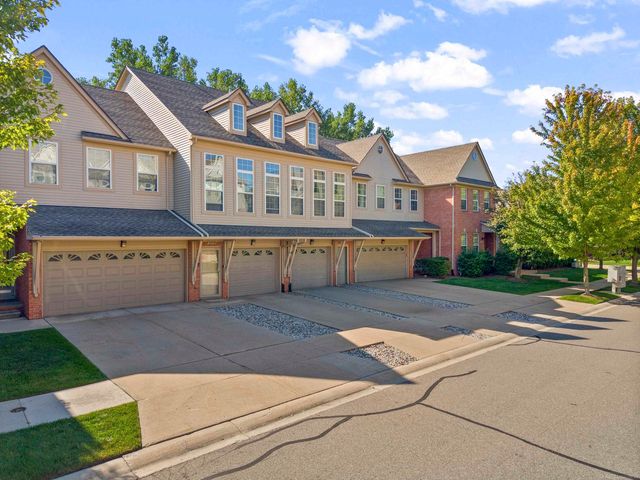 56696 Long Island Drive, Shelby Twp, MI 48316
