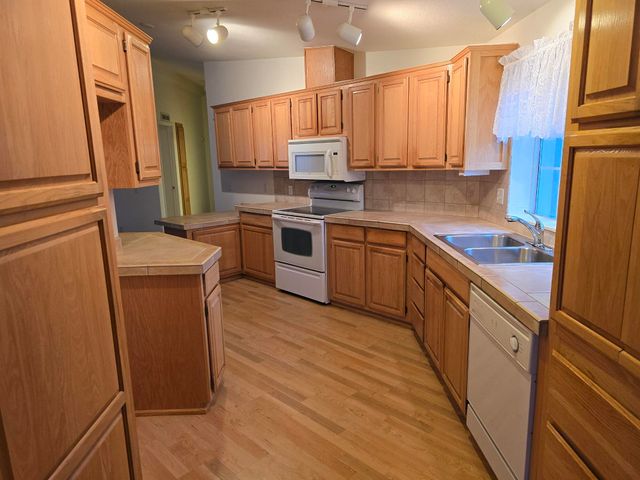 555 Freeman Road 254, Central Point, OR 97502