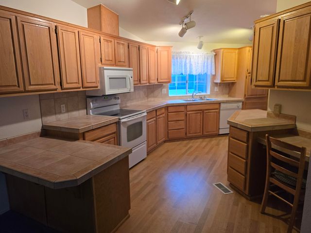 555 Freeman Road 254, Central Point, OR 97502