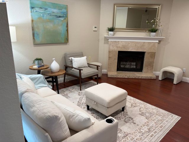 123 Northwood Cmns, Livermore, CA 94551