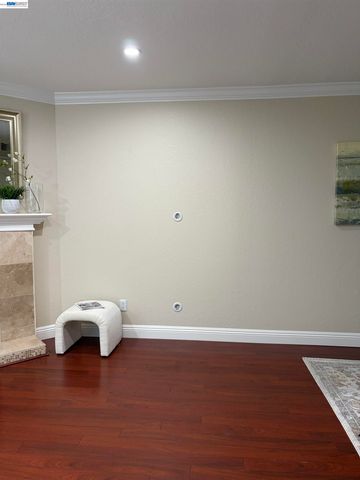 123 Northwood Cmns, Livermore, CA 94551