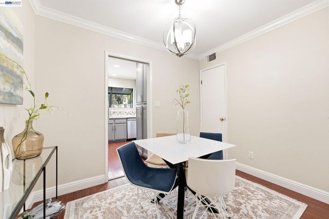123 Northwood Cmns, Livermore, CA 94551