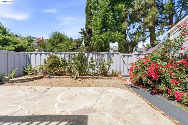 123 Northwood Cmns, Livermore, CA 94551