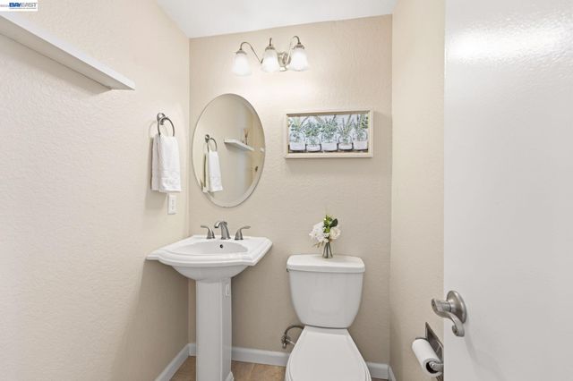 123 Northwood Cmns, Livermore, CA 94551