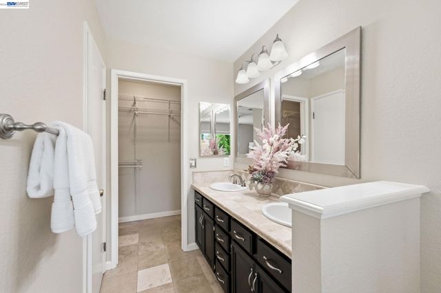 123 Northwood Cmns, Livermore, CA 94551