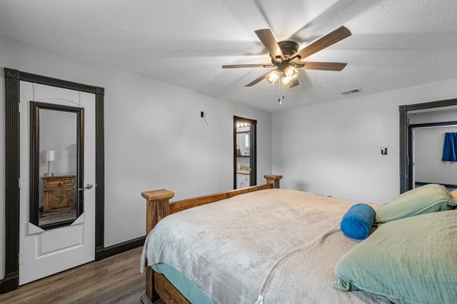 5121 Creekview Drive, La Porte, TX 77571