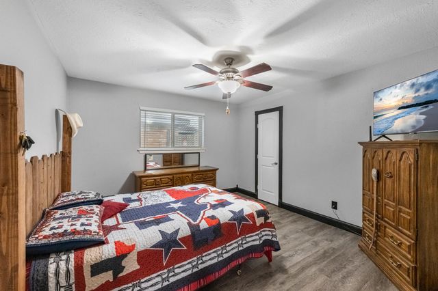 5121 Creekview Drive, La Porte, TX 77571